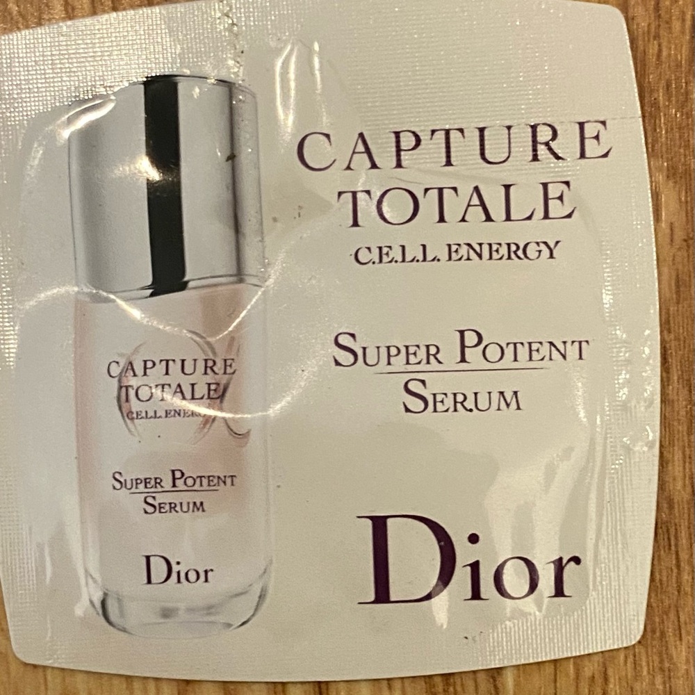 Tarte Cosmetic Pouch With Samples New - Picture 7 of 15